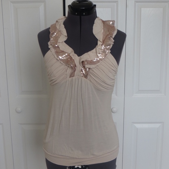 🔴CLEARANCE🔴 Size S Express Cream Sequined Halter Top - Picture 1 of 3